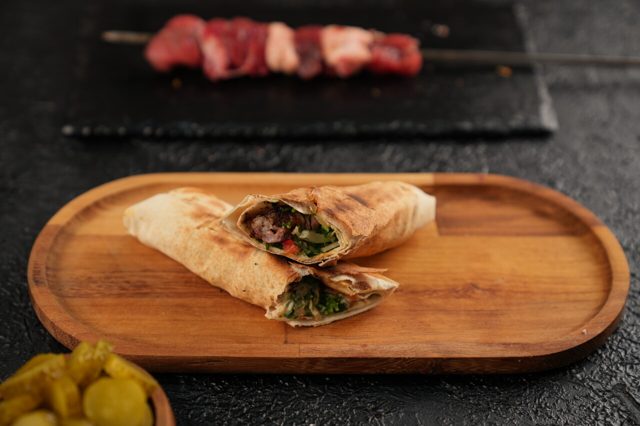 سندويش شقف لحم